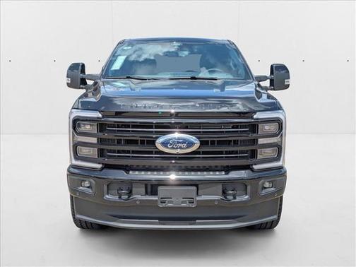 2025 Ford F-250 Platinum