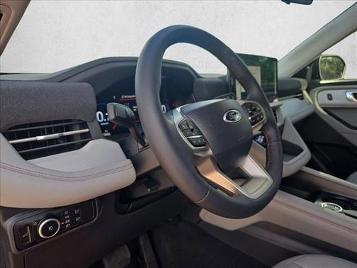 Agate Black Metallic 2026 Ford Explorer Active w/200A Pkg