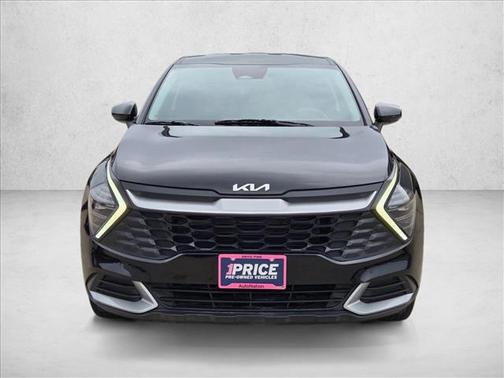Ebony Black 2025 Kia Sportage LX