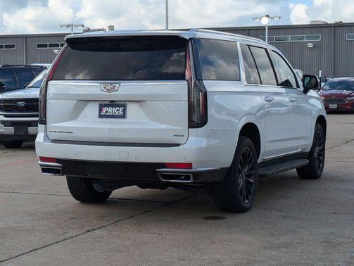 2021 Cadillac Escalade ESV Luxury