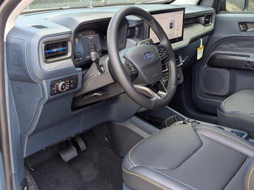 2025 Ford Maverick Lobo Standard