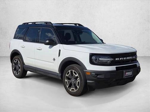 Oxford White 2024 Ford Bronco Sport Outer Banks