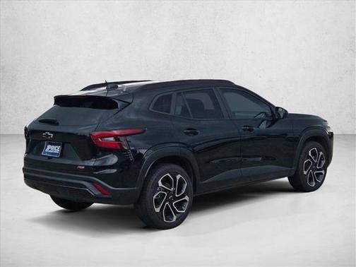 Mosaic Black Metallic 2025 Chevrolet Trax FWD 2RS