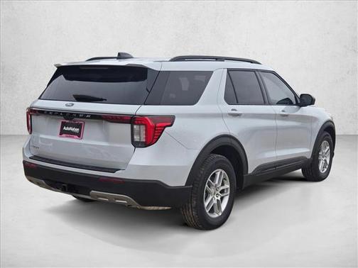 Space White Metallic 2026 Ford Explorer Active