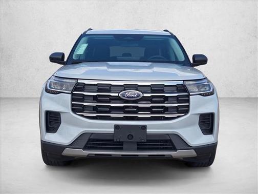 Space White Metallic 2026 Ford Explorer Active