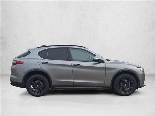 2018 Alfa Romeo Stelvio Sport
