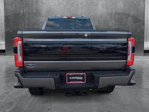 2025 Ford F-250 Platinum