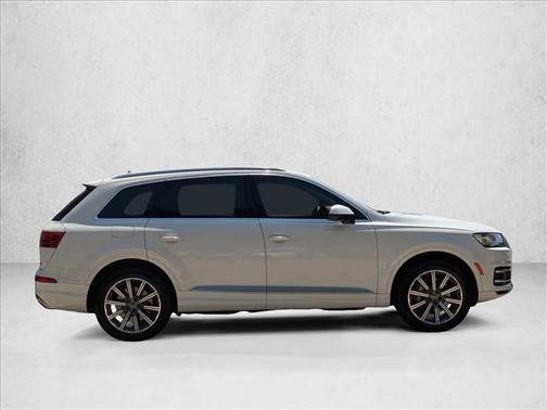 2019 Audi Q7 55 Premium Plus