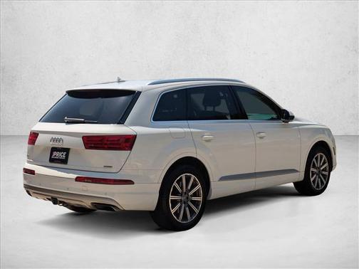 2019 Audi Q7 55 Premium Plus