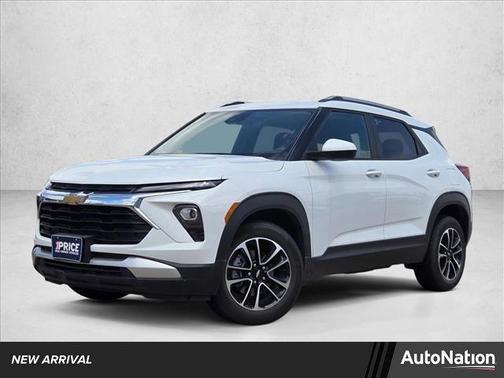 Summit White 2025 Chevrolet Trailblazer LT