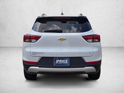 Summit White 2025 Chevrolet Trailblazer LT