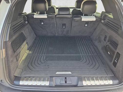 Fuji White 2024 Land Rover Range Rover Sport SE