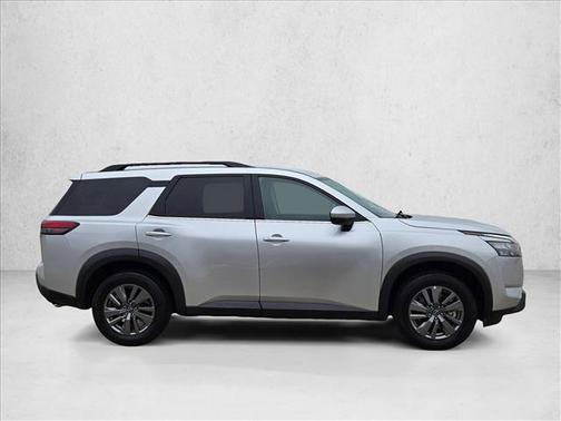 Brilliant Silver Metallic 2025 Nissan Pathfinder SV FWD