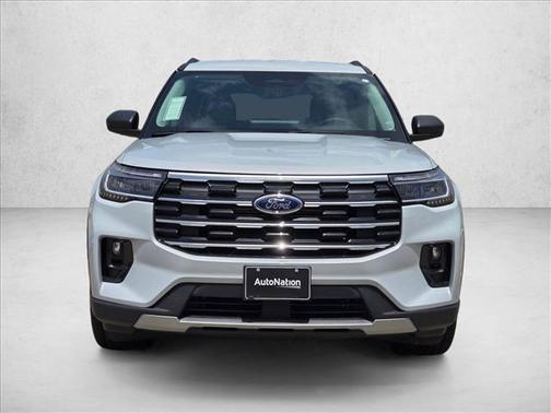 Space White Metallic 2026 Ford Explorer Active