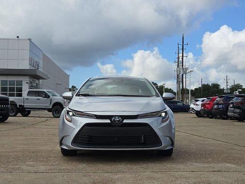 Classic Silver Metallic 2025 Toyota Corolla LE