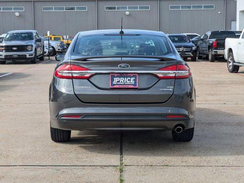 2018 Ford Fusion Hybrid SE