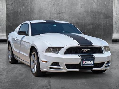2014 Ford Mustang V6