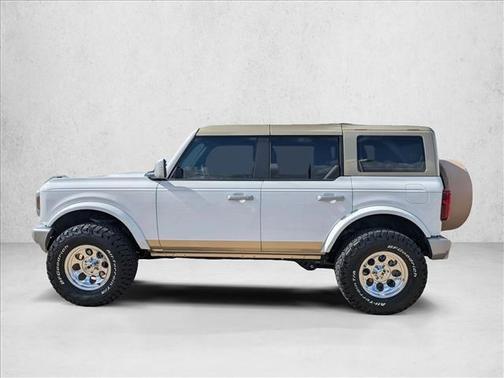 2025 Ford Bronco Base 4 Door 4x4