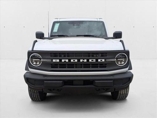 2025 Ford Bronco Base 4 Door 4x4