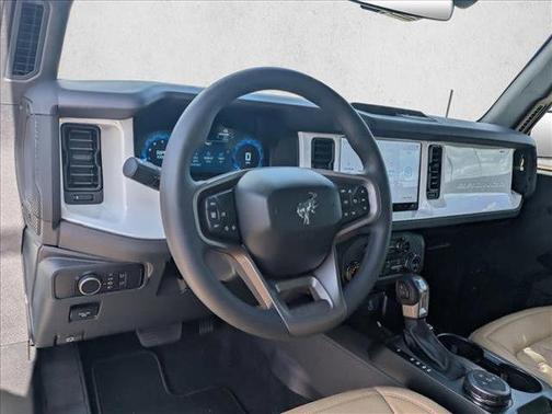 2025 Ford Bronco Base 4 Door 4x4