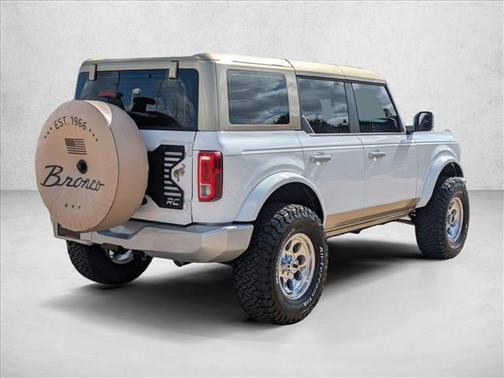 2025 Ford Bronco Base 4 Door 4x4