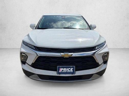 Summit White 2025 Chevrolet Blazer 2LT