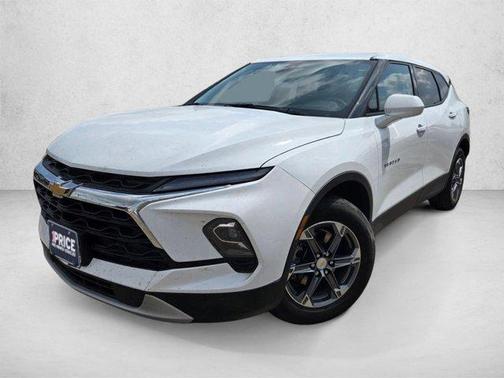 Summit White 2025 Chevrolet Blazer 2LT
