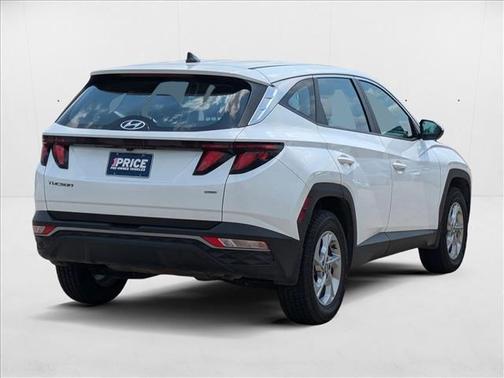 2023 Hyundai TUCSON SE