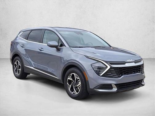Everlasting Silver 2025 Kia Sportage LX