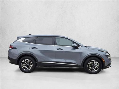 Everlasting Silver 2025 Kia Sportage LX