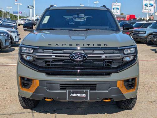 2025 Ford Expedition Tremor