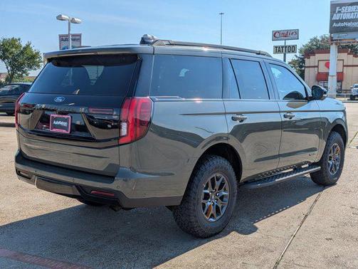2025 Ford Expedition Tremor