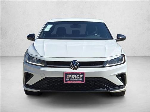 Pure White 2025 Volkswagen Jetta 1.5T Sport