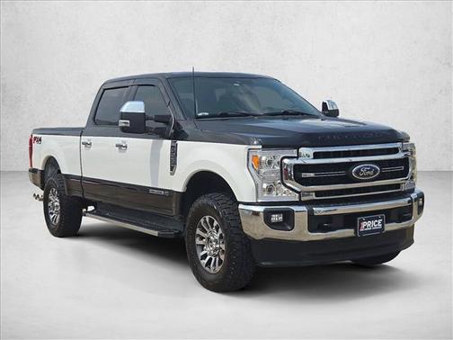 Oxford White 2022 Ford F-250 Lariat