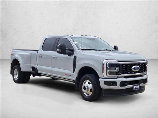 Avalanche 2025 Ford F-350 Platinum