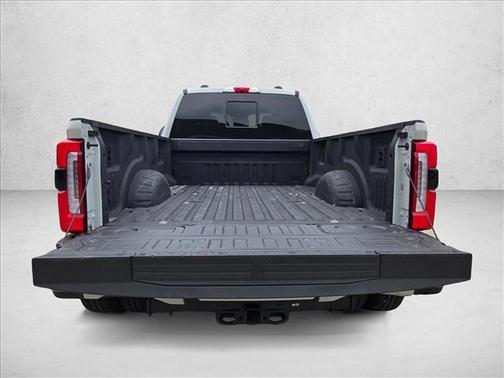 Avalanche 2025 Ford F-350 Platinum