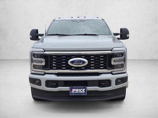 Avalanche 2025 Ford F-350 Platinum