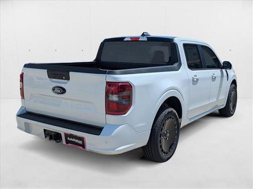 2025 Ford Maverick Lobo Standard