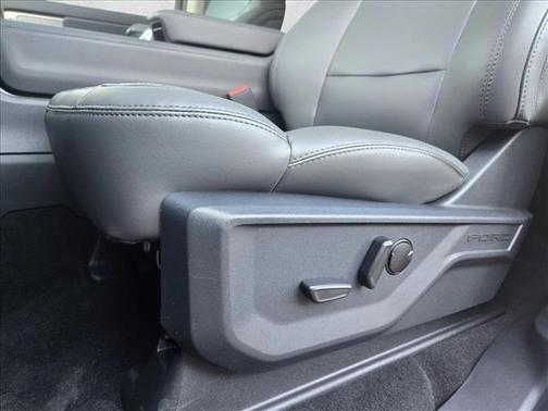 2026 Ford Expedition Max Active 4x2