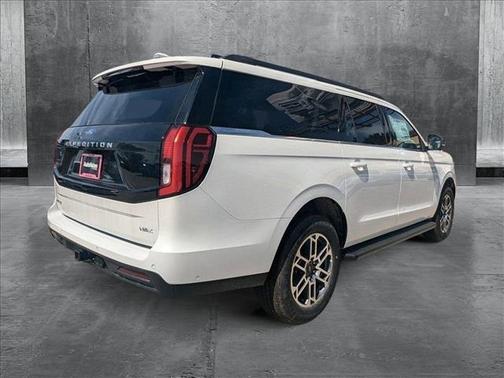 2025 Ford Expedition Max Active 4x2