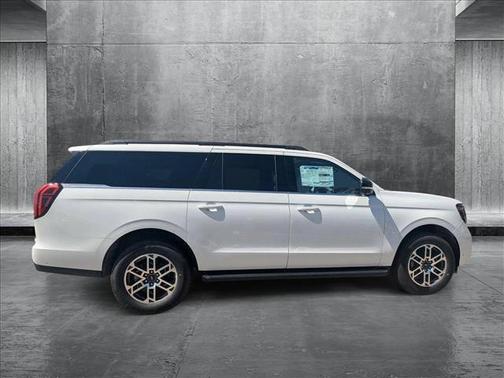 2025 Ford Expedition Max Active 4x2
