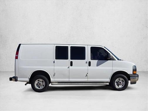 2022 GMC Savana 2500 Work Van