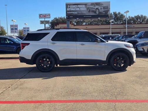 2021 Ford Explorer ST