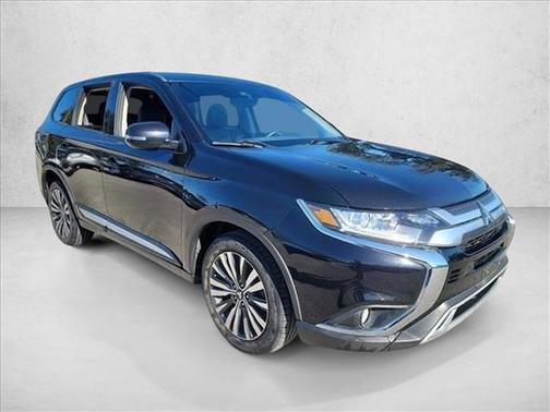 2020 Mitsubishi Outlander SE