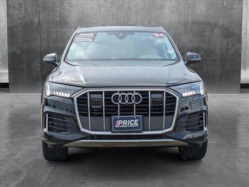 2024 Audi Q7 45 Premium Plus