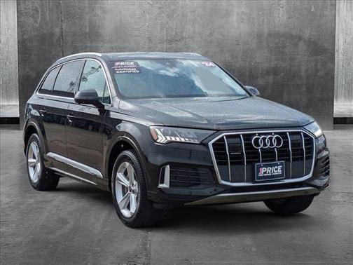 2024 Audi Q7 45 Premium Plus