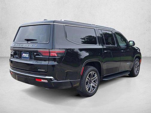 Diamond Black Crystal Pearlcoat 2024 Jeep Wagoneer L Series II 4x4