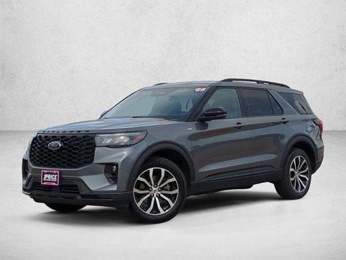 Carbonized Gray Metallic 2025 Ford Explorer ST-Line