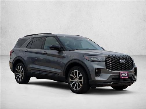 Carbonized Gray Metallic 2025 Ford Explorer ST-Line