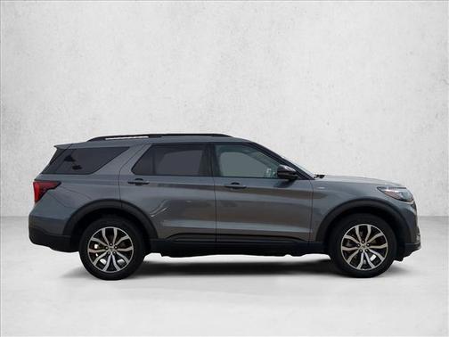 Carbonized Gray Metallic 2025 Ford Explorer ST-Line